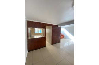 En Venta Casa de 2 Pisos + Depto. Interior 4D, 2B y 2E, en La FLorida
