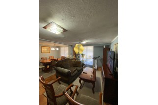 En Venta casa amoblada de 2 pisos, 5D, 2B y 3E, en Maipú.