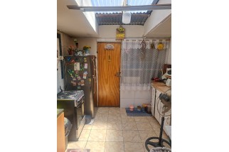 En Venta casa de 2 pisos, con 2D, 1B y E, en calle María Elena, La Florida