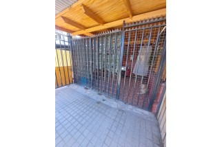 En Venta casa de 2 pisos, con 2D, 1B y E, en calle María Elena, La Florida