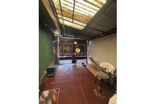 Casa + Depto Interior En El Bosque / Inversión - Familia