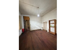 Amplia propiedad, 1 piso 212 m2, valor UF 2500