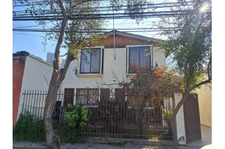 En Venta Casa con 5D, 2B y E, en Estación Central