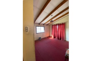 Se Vende Casa 4650 Uf 5d, 3b, Estación Central
