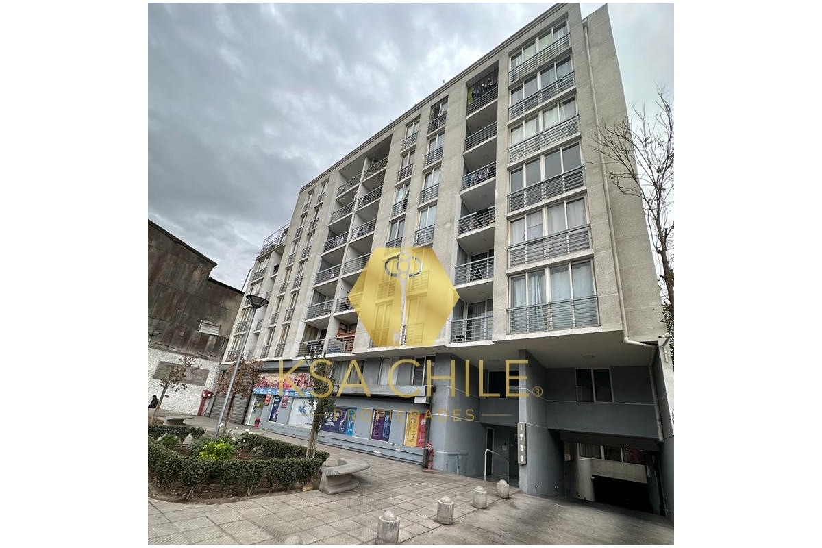 En venta departamento1D-1B, Santo Domingo, a pasos del metro Santa Ana