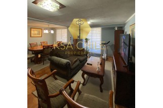 En venta casa amoblada de 2 pisos, 5D, 2B y 3E, en Maipú.