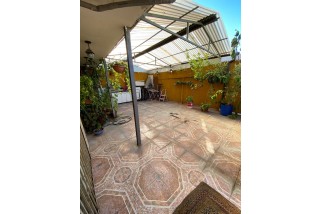 En venta casa amoblada de 2 pisos, 5D, 2B y 3E, en Maipú.