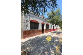 En Venta casa 1 piso 4D Y 2B, en Rogelio Ugarte 1550, comuna de Santiago Centro