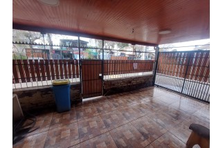 En Venta Casa de 2 Pisos + Depto. Interior 4D, 2B y 2E, en La FLorida