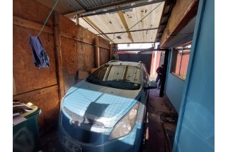 Se Vende Casa de 2 Pisos + Depto. Interior 2743 Uf 4D, 2B y 2 E, en  La FLorida