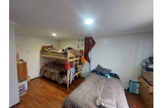Se Vende Casa de 2 Pisos + Depto. Interior 2743 Uf 4D, 2B y 2 E, en  La FLorida