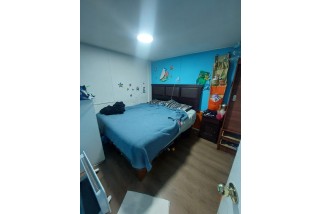 Se Vende Casa de 2 Pisos + Depto. Interior 2743 Uf 4D, 2B y 2 E, en  La FLorida