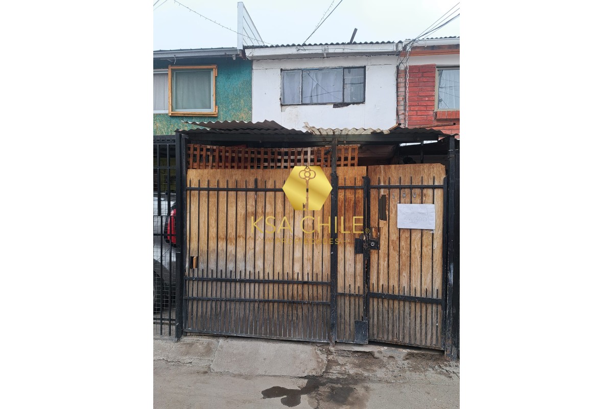 En Venta Casa de 2 Pisos 2D y 1B, en La FLorida, Los Navíos