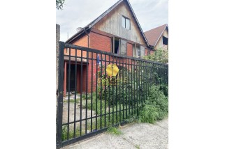 En venta cAmplia Propiedad De 3 Pisos, Ideal Para Familia 5D, 6B y E