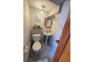 En venta cAmplia Propiedad De 3 Pisos, Ideal Para Familia 5D, 6B y E