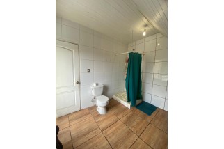 En venta cAmplia Propiedad De 3 Pisos, Ideal Para Familia 5D, 6B y E