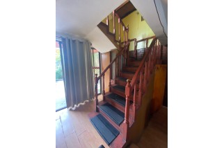 En venta cAmplia Propiedad De 3 Pisos, Ideal Para Familia 5D, 6B y E