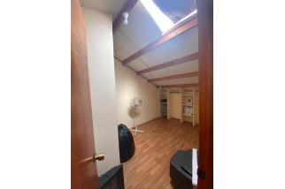 En venta cAmplia Propiedad De 3 Pisos, Ideal Para Familia 5D, 6B y E