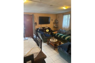 En venta casa usada de 1 piso, 3D, 1B y E, en calle Francisco Bilbao, La Pintana